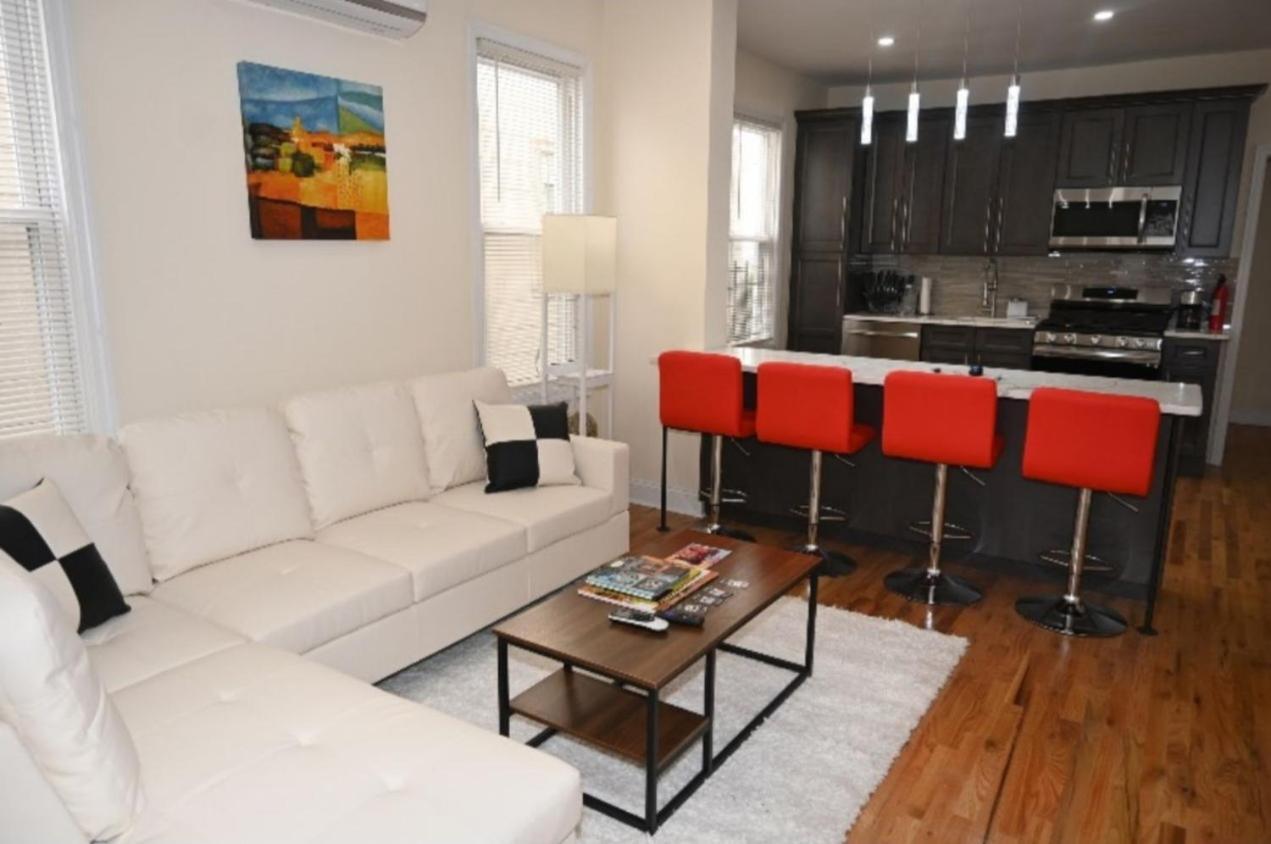 Ferienwohnung Ooohlala! 2 Beds And 2 Full Baths W/Free Parking Newark Exterior foto