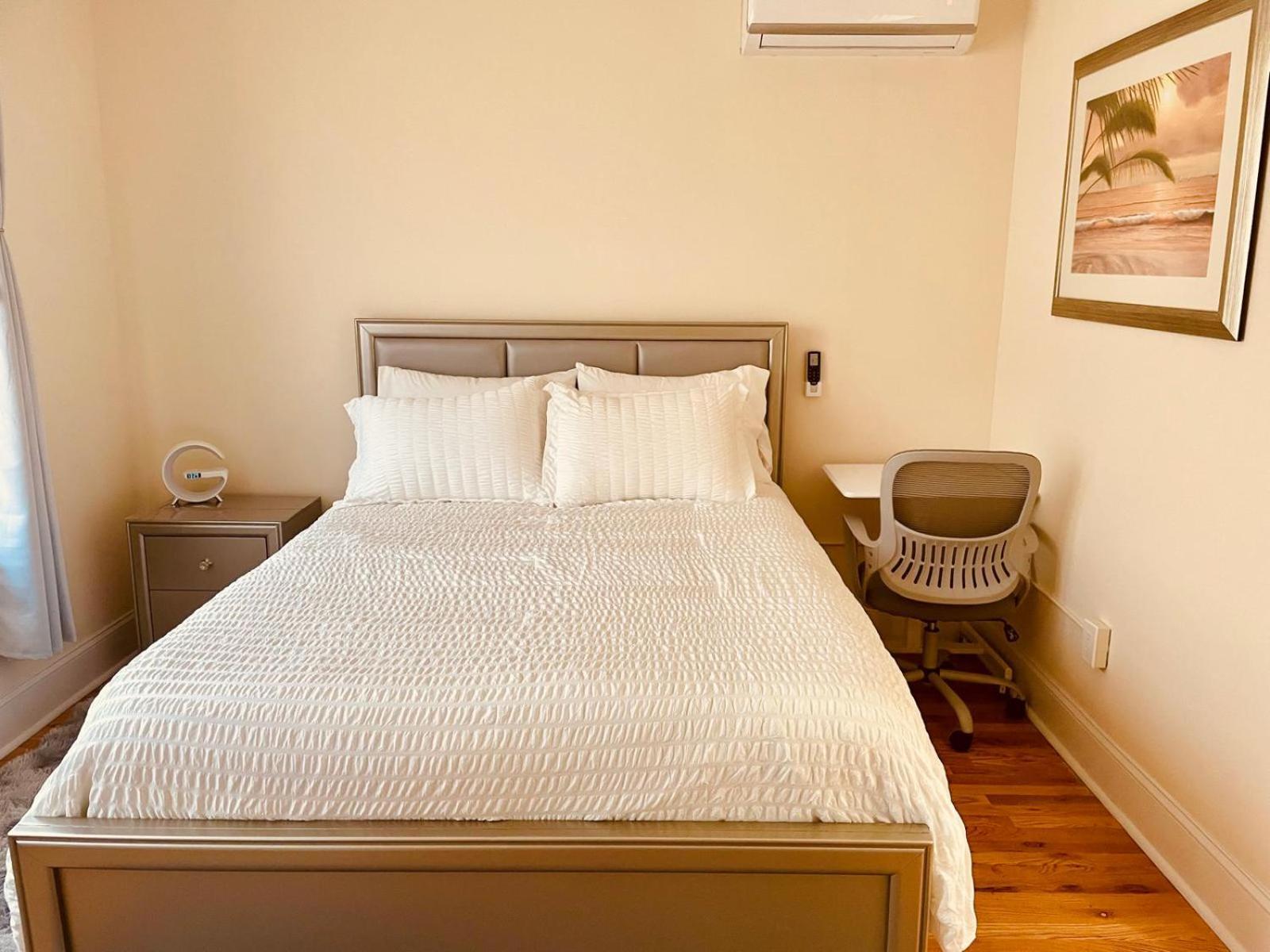 Ferienwohnung Ooohlala! 2 Beds And 2 Full Baths W/Free Parking Newark Exterior foto