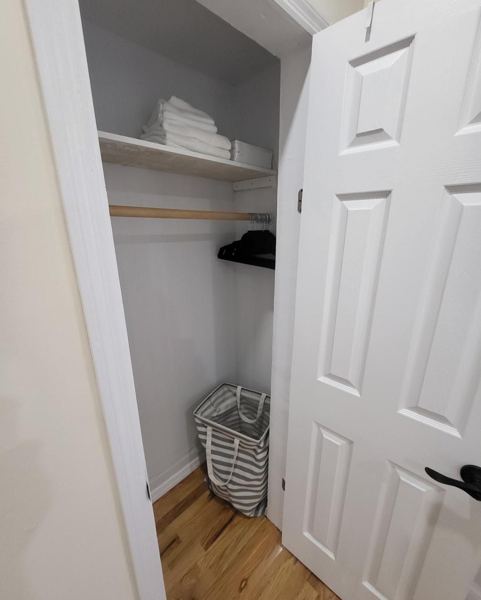 Ferienwohnung Ooohlala! 2 Beds And 2 Full Baths W/Free Parking Newark Exterior foto