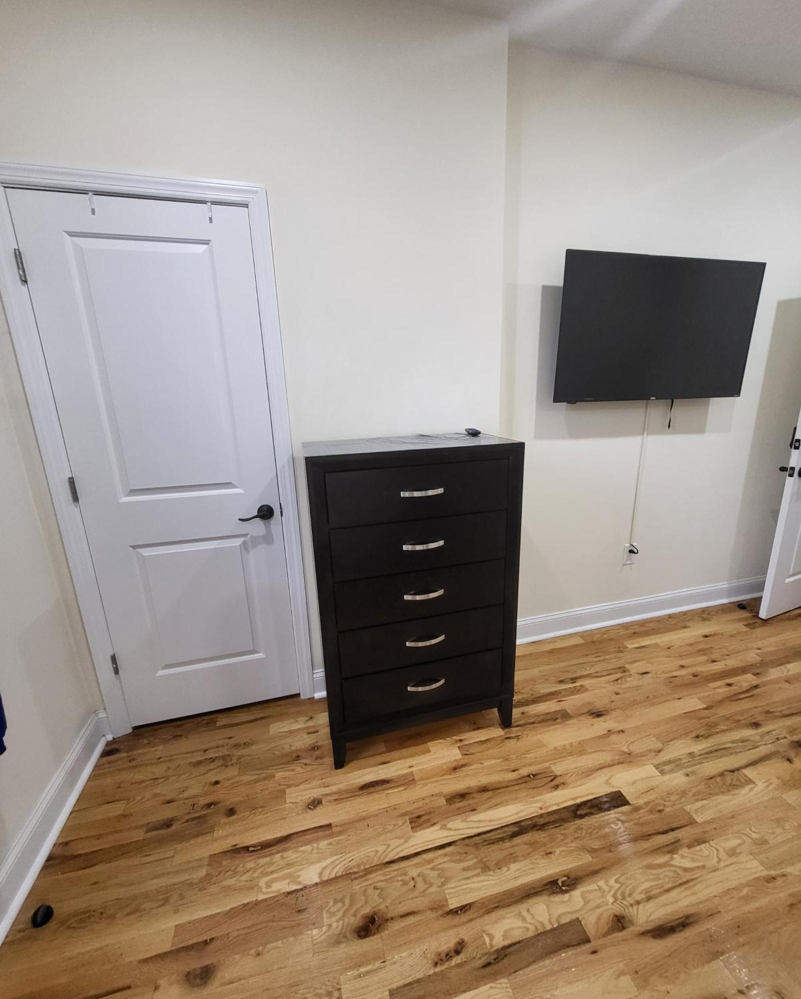 Ferienwohnung Ooohlala! 2 Beds And 2 Full Baths W/Free Parking Newark Exterior foto