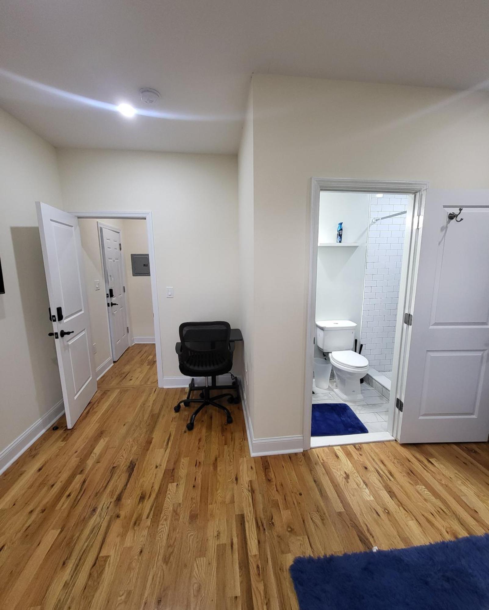 Ferienwohnung Ooohlala! 2 Beds And 2 Full Baths W/Free Parking Newark Exterior foto